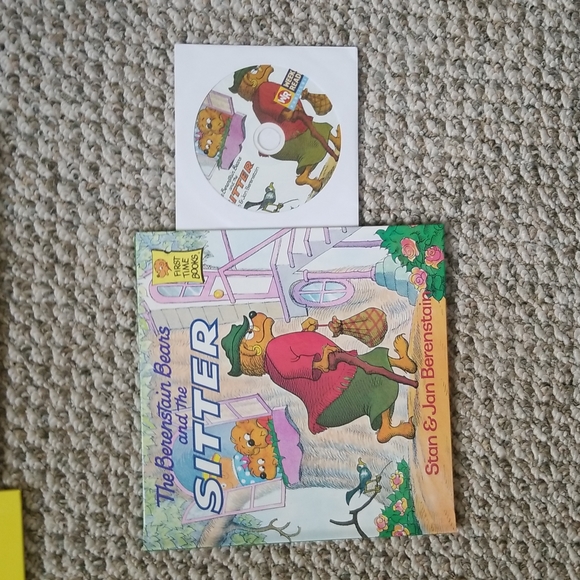 5 New Hardcover Childrens Books w/Cassettes - Picture 2 of 8